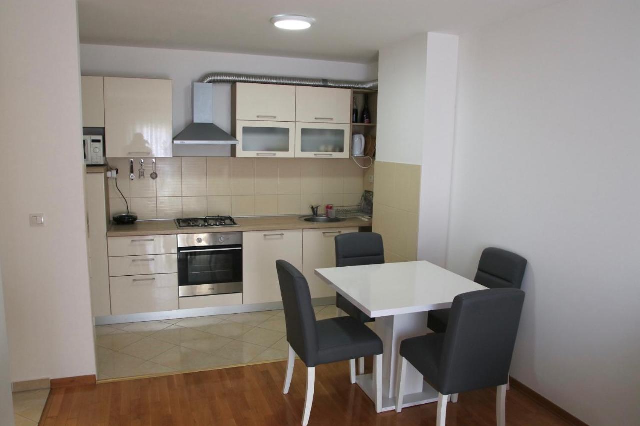 מאקרסקה Apartment Pearl-Free Parking מראה חיצוני תמונה